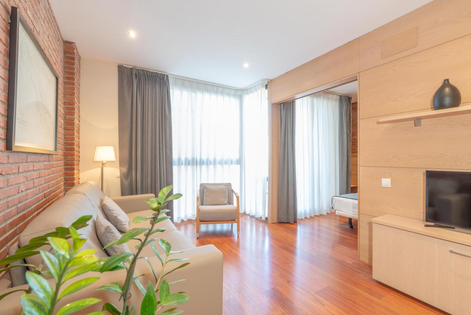 ברצלונה Serennia Cest Apartamentos Arc De Triomf מראה חיצוני תמונה