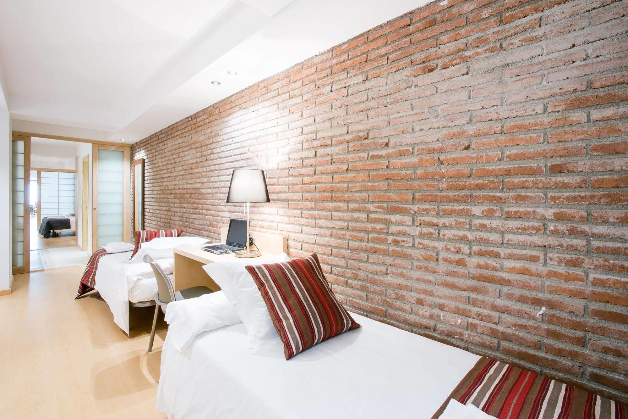 ברצלונה Serennia Cest Apartamentos Arc De Triomf מראה חיצוני תמונה