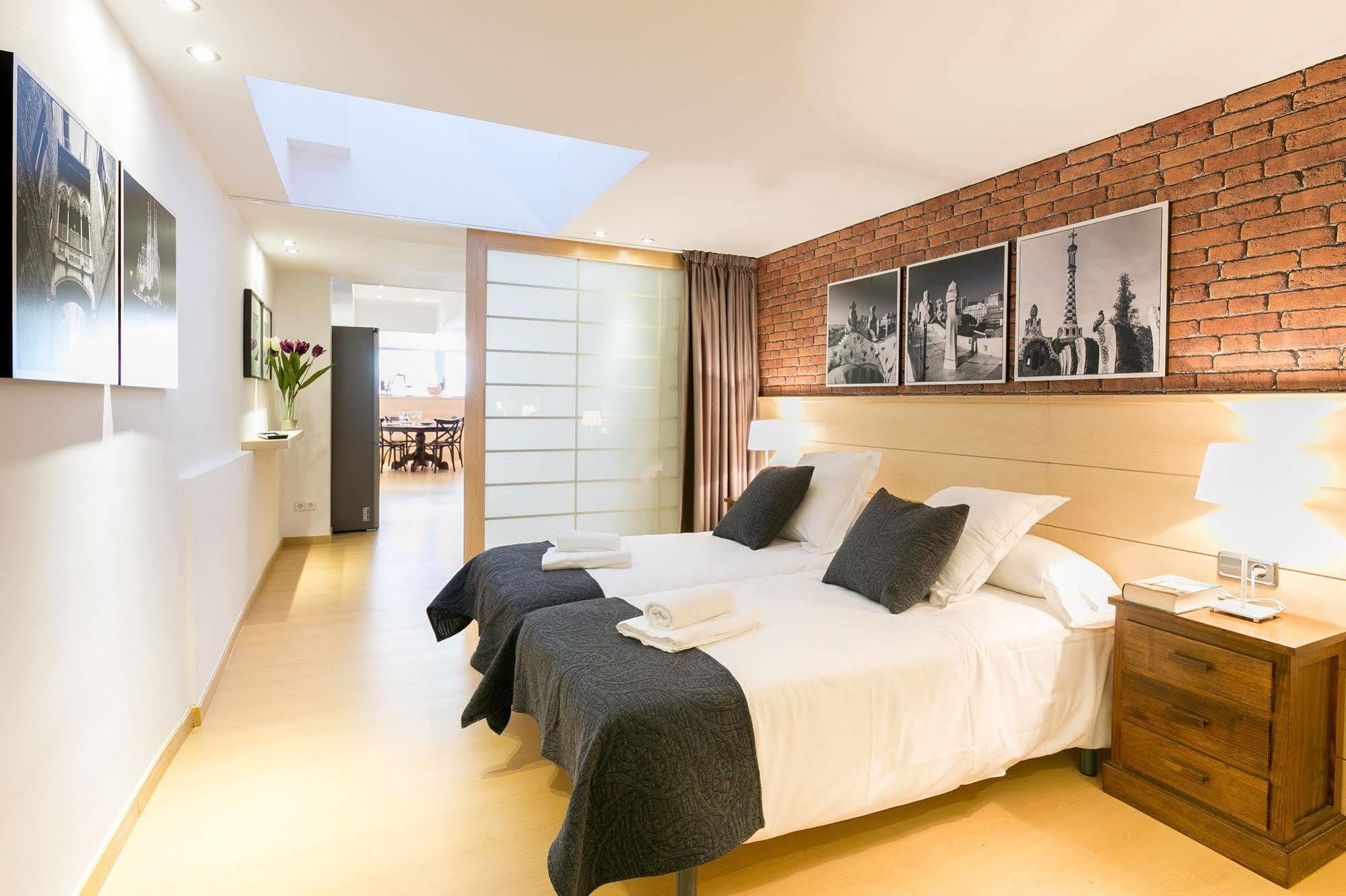 ברצלונה Serennia Cest Apartamentos Arc De Triomf מראה חיצוני תמונה