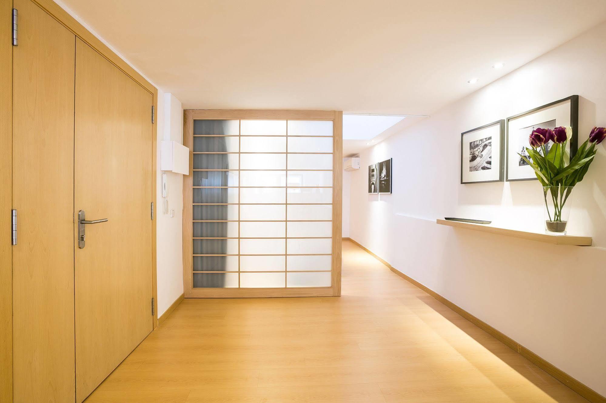 ברצלונה Serennia Cest Apartamentos Arc De Triomf מראה חיצוני תמונה